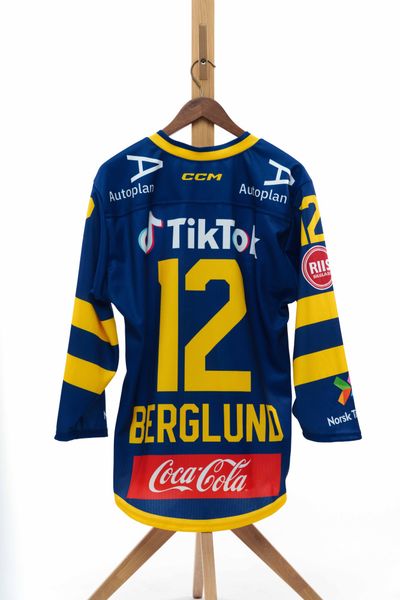 Drakt 26/27 VOKSEN med Trykk #12
